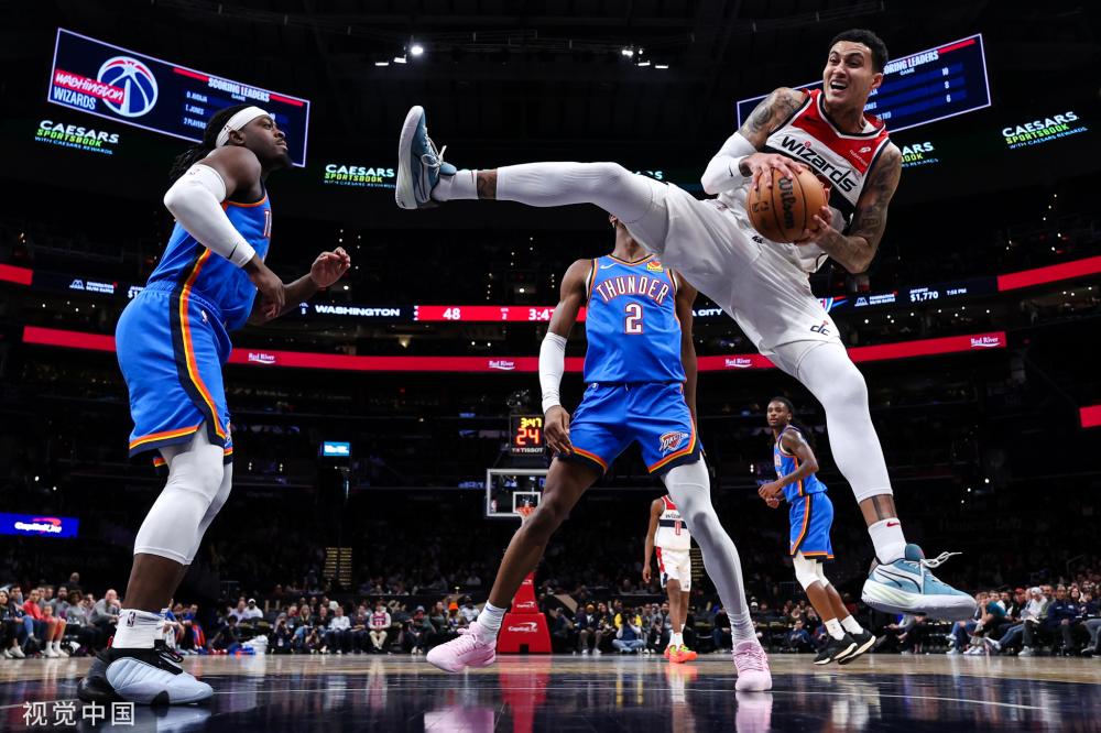 靠每位球员 靠每位球员