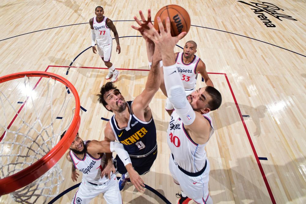 的策略闻名 的策略闻名